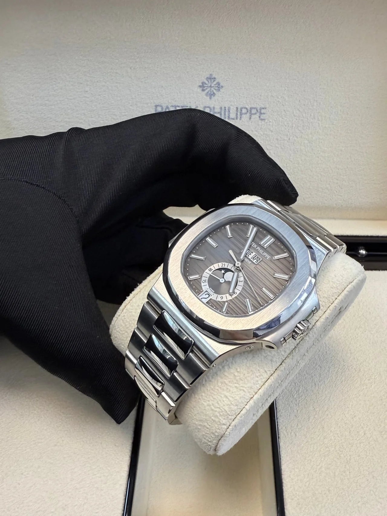 Patek Philippe Nautilus 5726/1A-001
