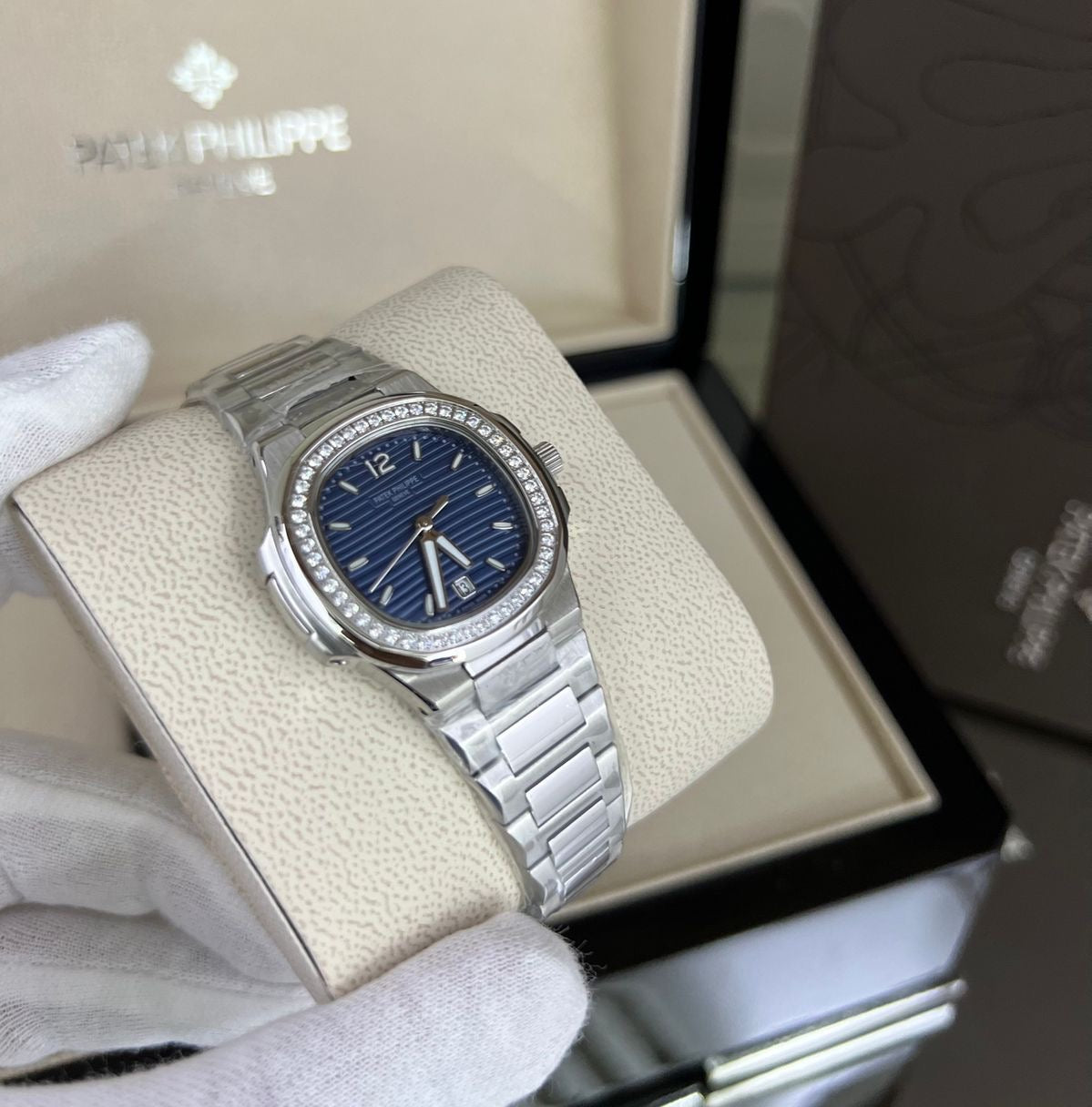 Patek Philippe Ladies Nautilus