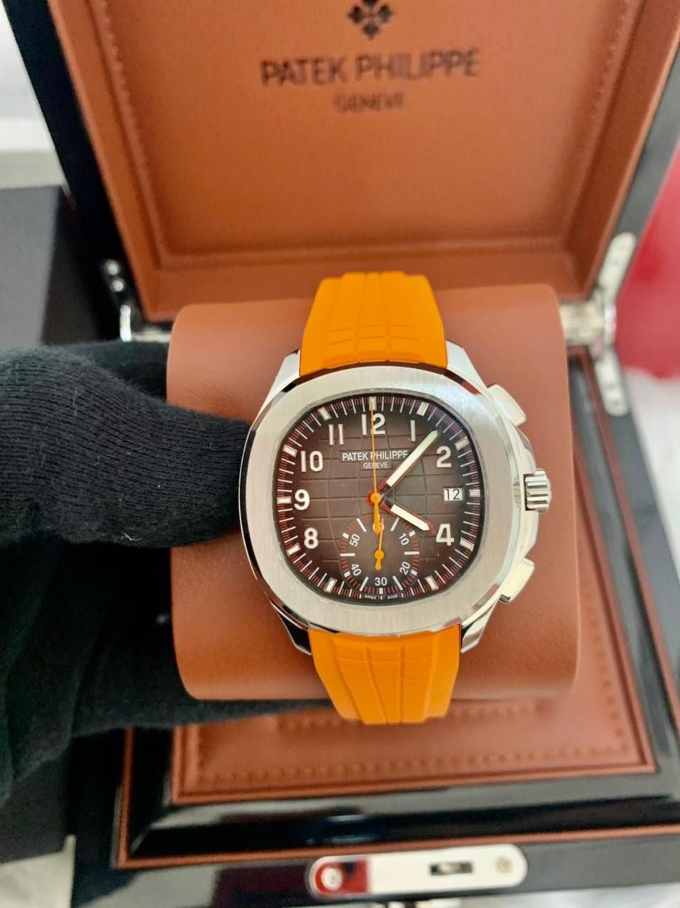 Patek Philippe 5968A - AQUANAUT Orange