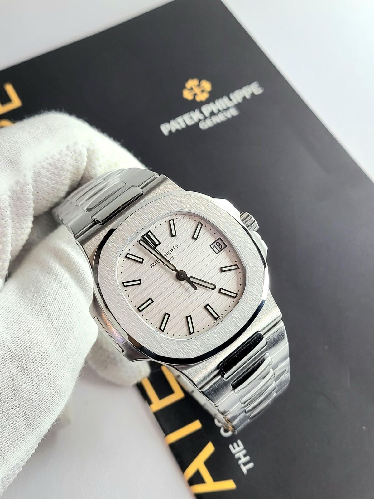 collections patek Montre Homme Patek Nautilus 57111A