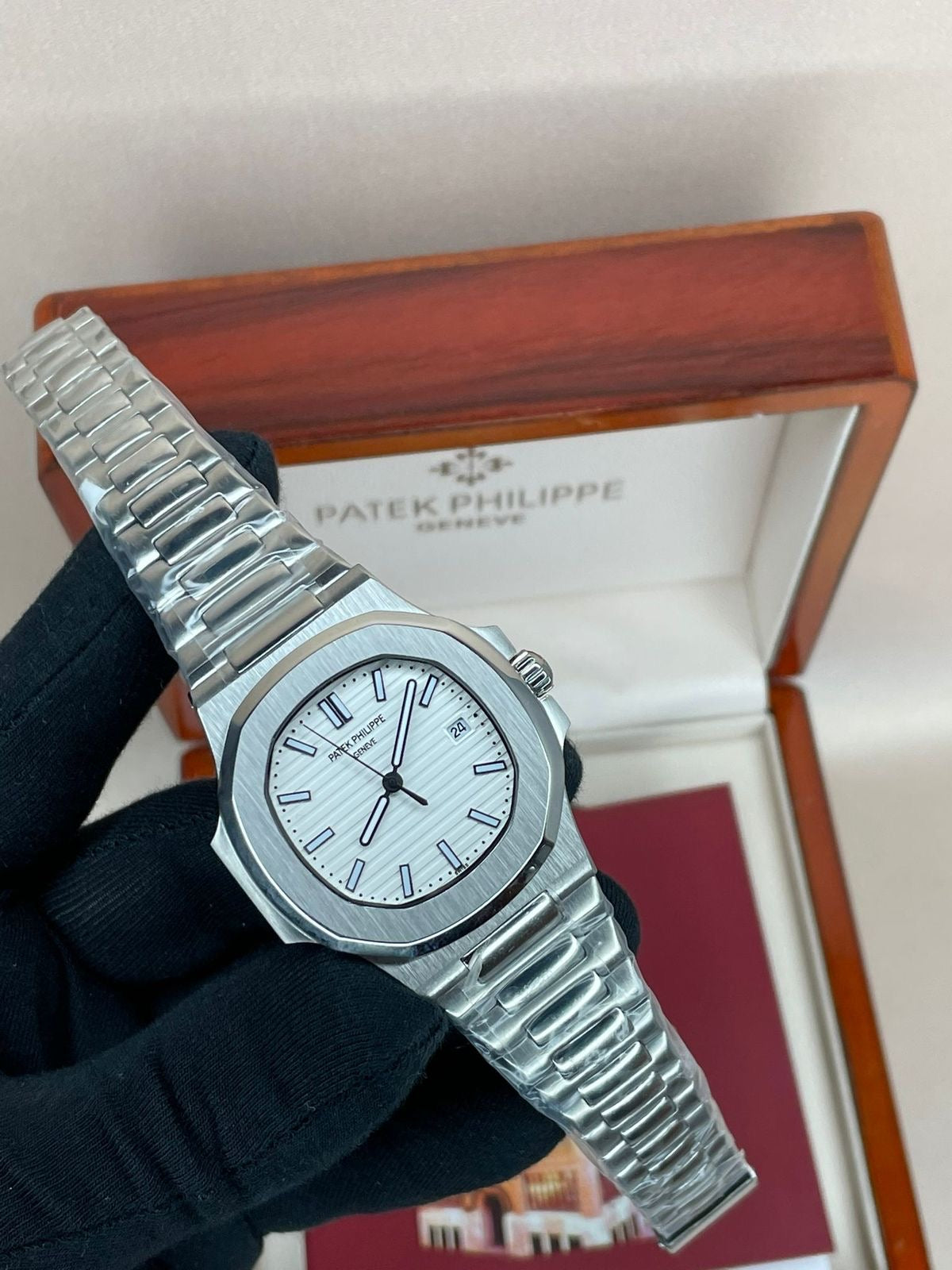 collections patek Montre Homme Patek Nautilus 57111A