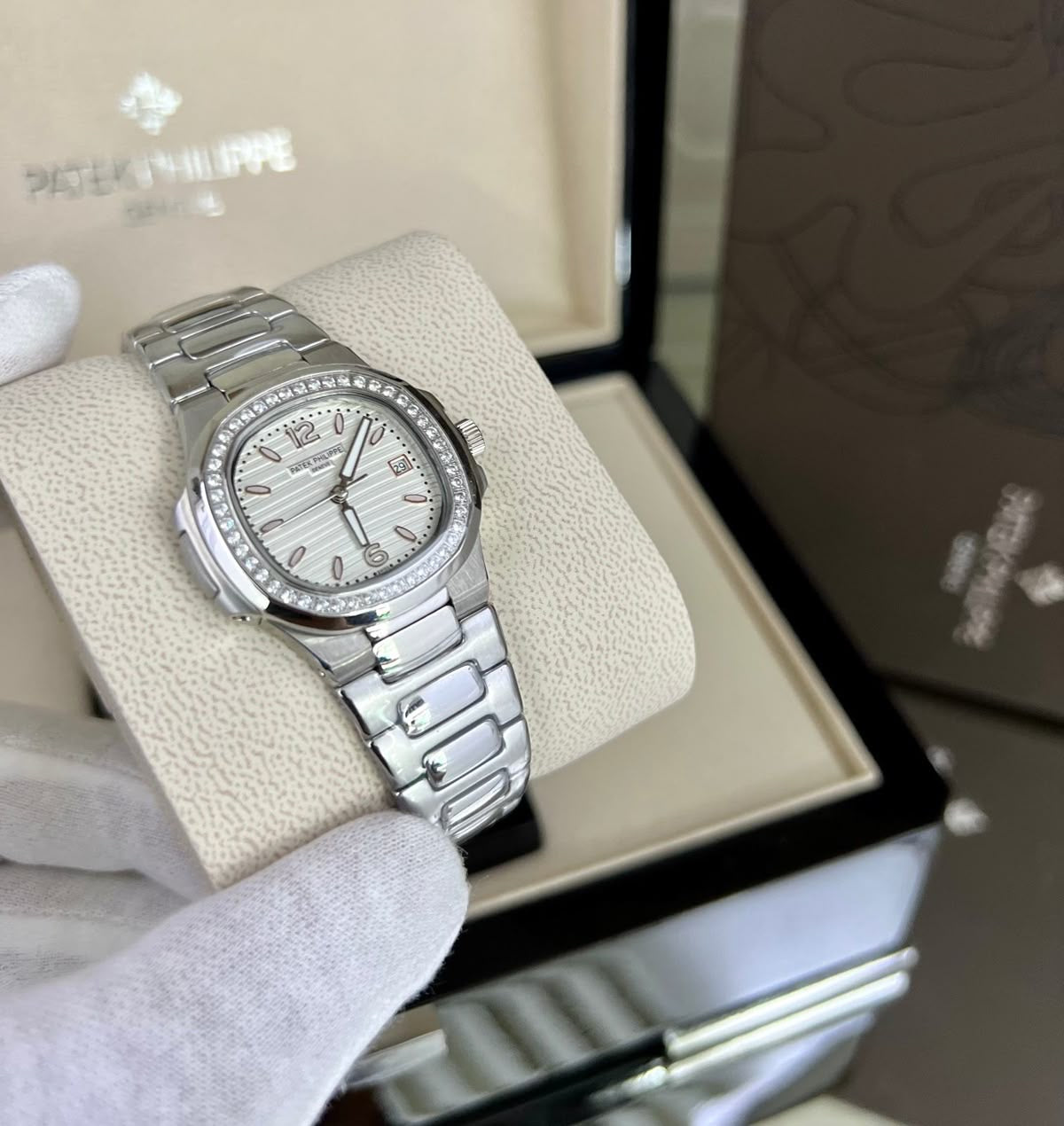 Patek Philippe Ladies Nautilus