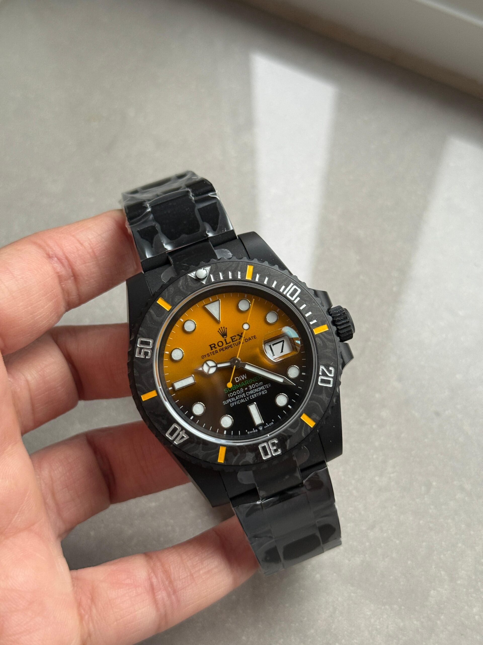 Rolex Submsariner Date