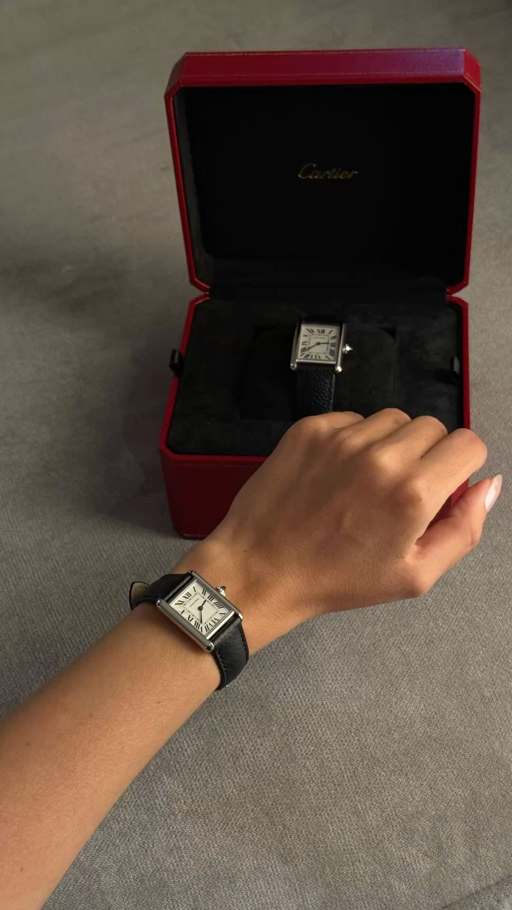 Montre Cartier Tank Must