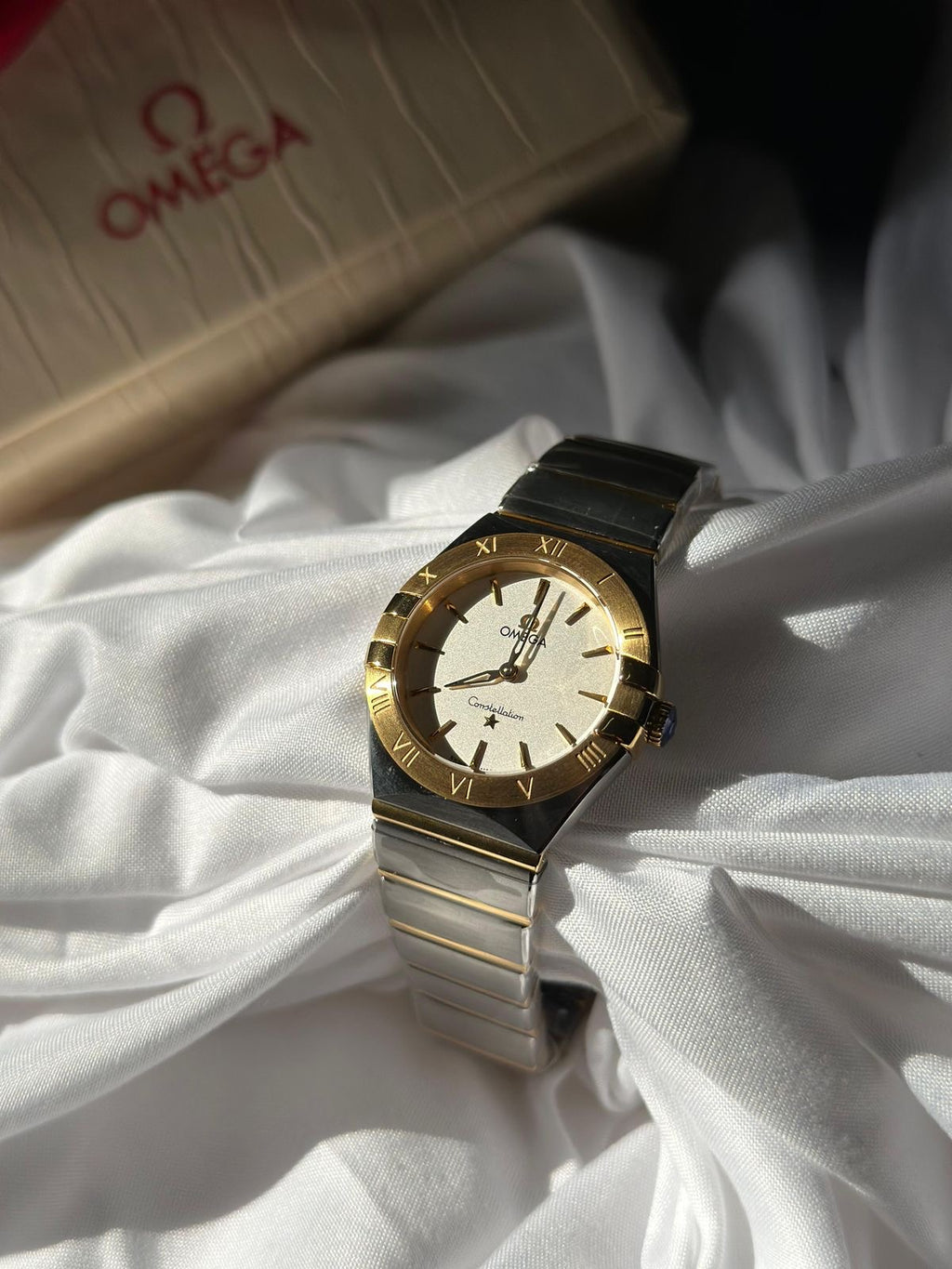 Omega constellation quartz - or jaune Femme