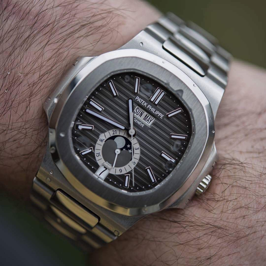 Patek Philippe Nautilus 5726/1A-001