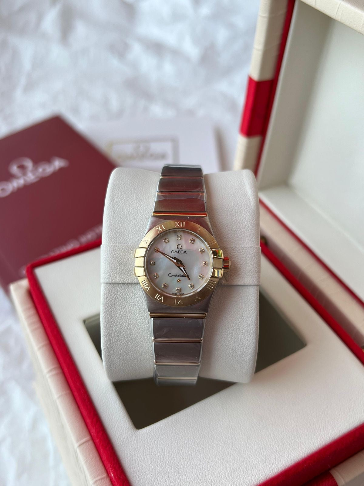 Omega constellation quartz - or jaune Femme