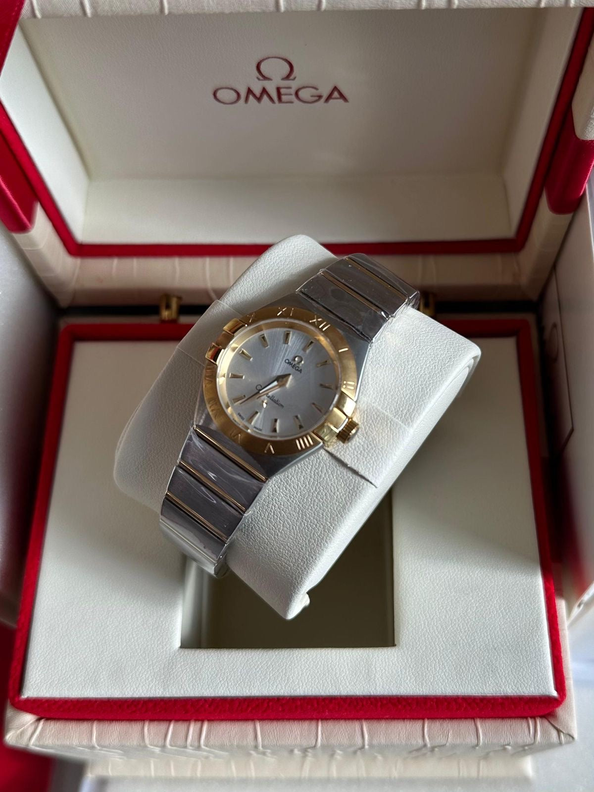 Omega constellation quartz - or jaune Femme