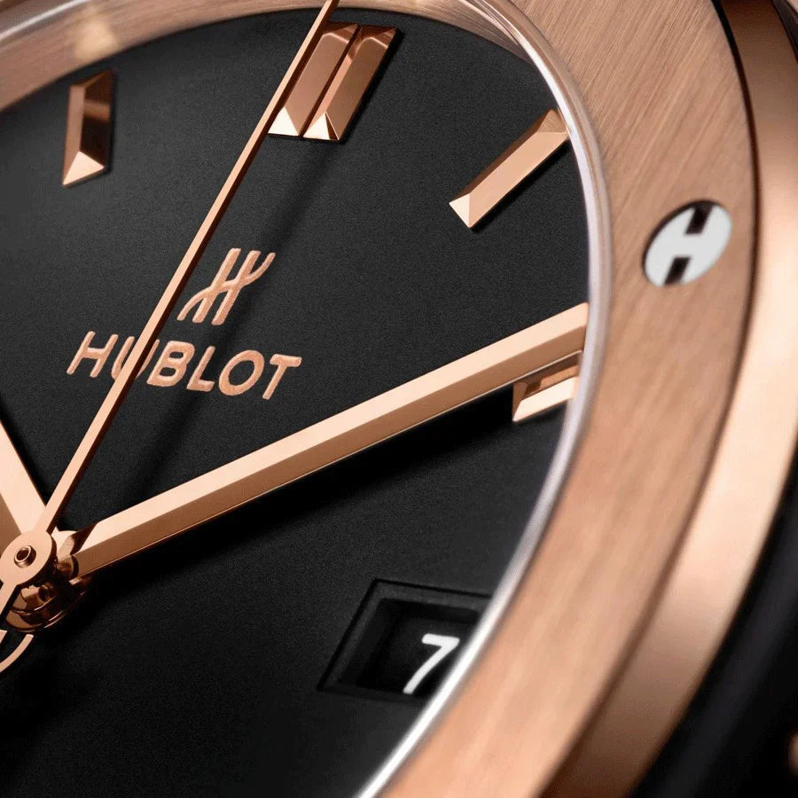 Montre Hublot Classic Fusion King Gold