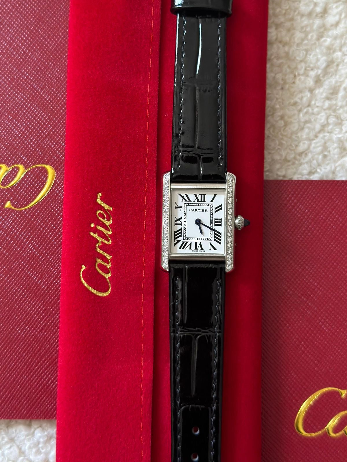 Montre Cartier Tank Must