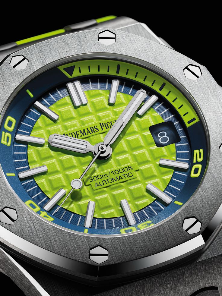 Audemars Offshore Diver 44 mm Vert